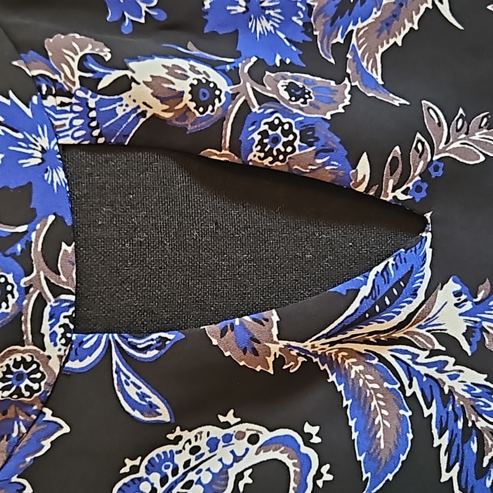 Short front, long back Shirt. - Picture 5 of 14